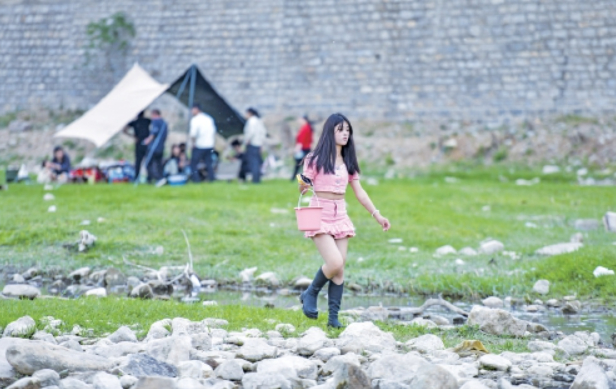 假期“过夜客”增14.8% 济南“新意”见“心意”