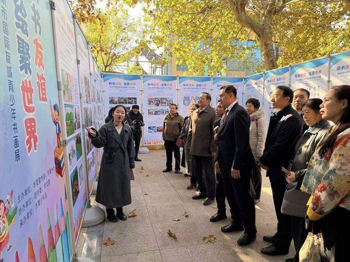 2025济南市国际友城青少年书画展举办