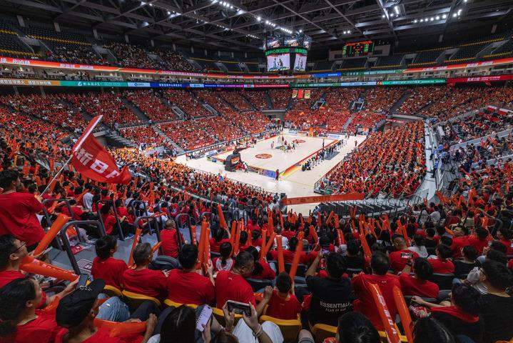 人气旺 文旅热 消费兴——中国暑期经济“热”力四射