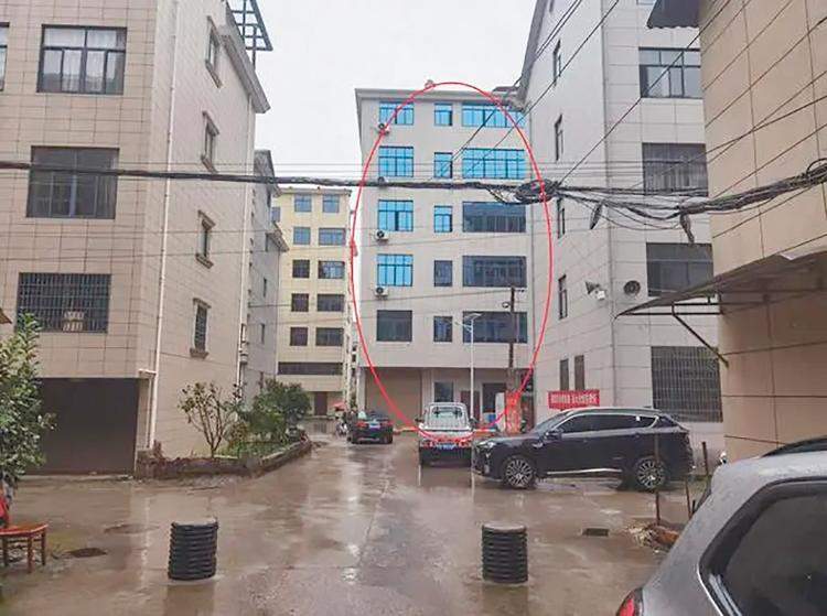 “提灯定损”事件持续发酵 清明假期当地民宿遭大量退订