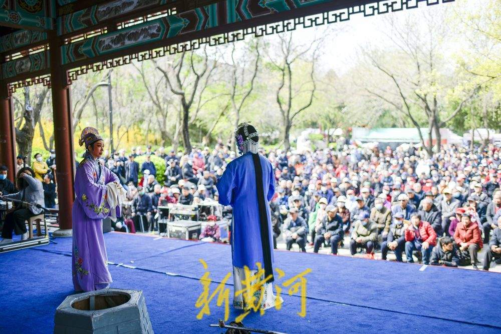 传统戏曲唱响三月三庙会 千佛山景区送上文化大餐