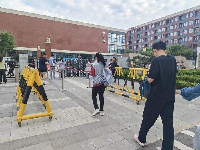 济南高中综合评价招生昨开考，10所试点学校计划招生1302人