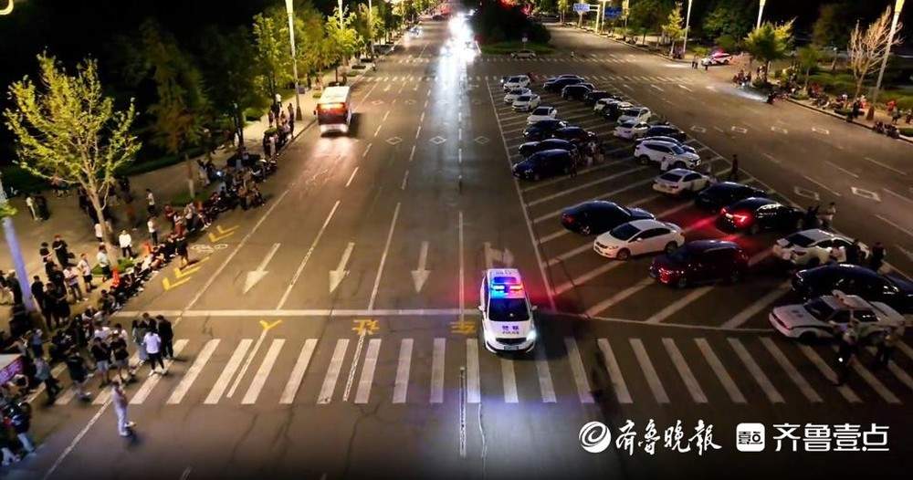 14岁少年租电摩“炸街”！七问改装电摩深夜“飙车”乱象