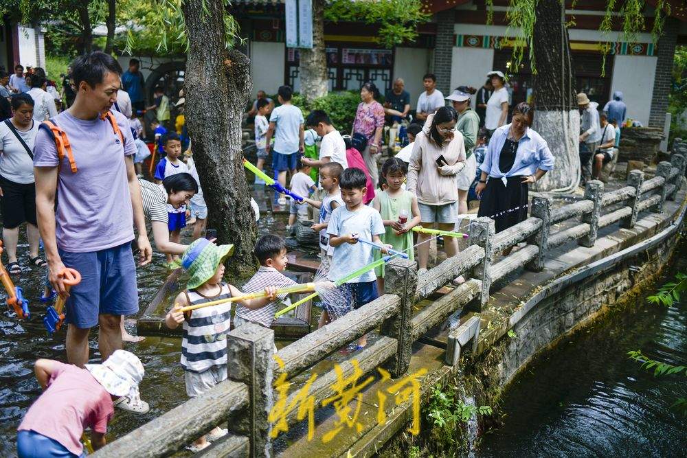 一年四季 泉在济南｜仲夏持续高温 泉畔避暑有“凉方”