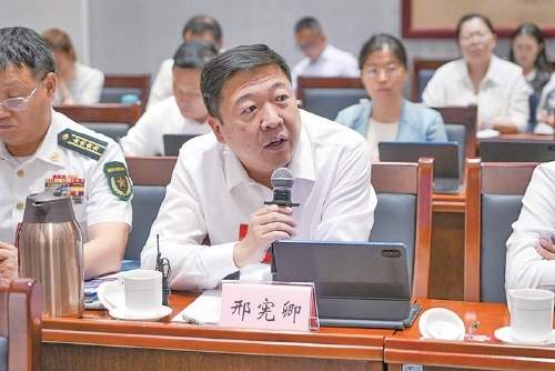 锚定内需提质方向 凝聚协同奋进合力——市人大常委会开展扩内需促发展情况专题询问