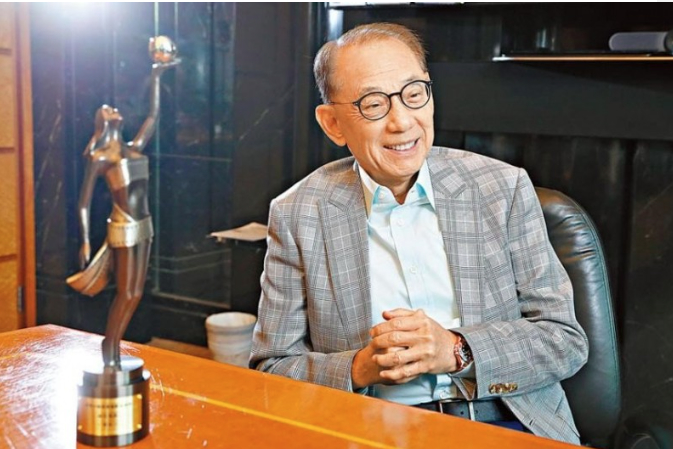 英皇助力春节档两大热门电影《惊蛰无声》《镖人》，杨受成太懂观众！