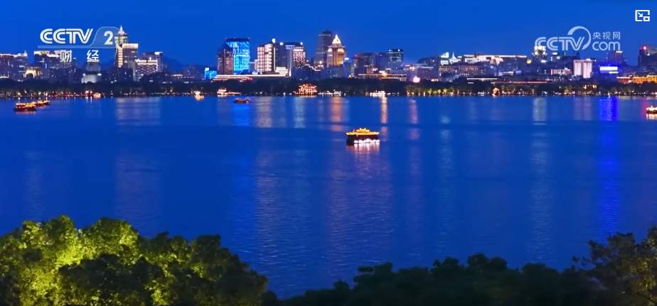 全国各地迎“夜体验”热潮 探索“日游园+夜观演”全时文旅新生态