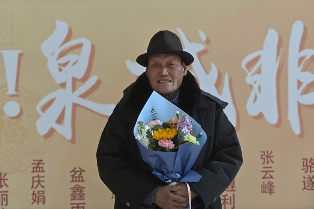 “泉城非遗人”徐立平：每年演出约200场节目 这位耄耋老人让“山东落子”传得更远