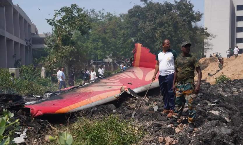 印度空难有1人奇迹生还，因为座位更安全？资深机长解答