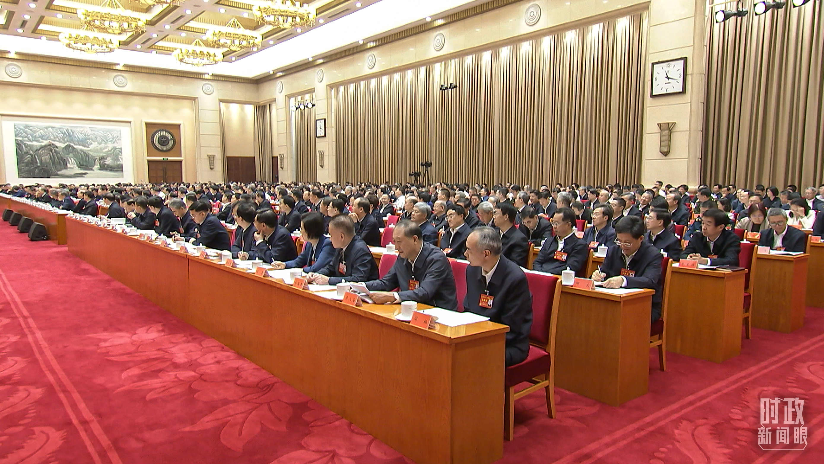 时政新闻眼丨全国卫生与健康大会时隔十年再次召开，习近平强调这些重点