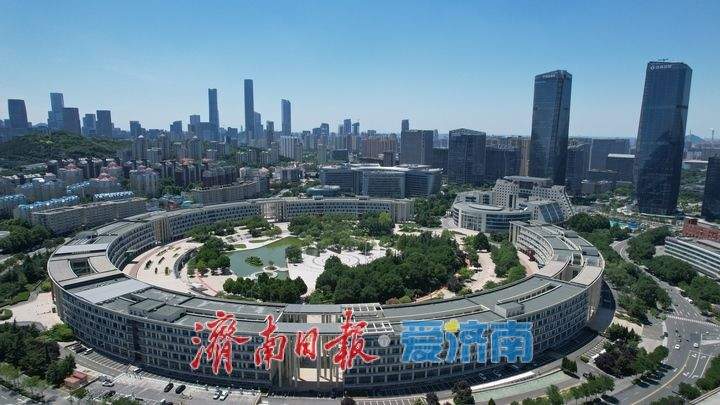 雨歇风霁万象新 济南高新区邂逅绝美晴空