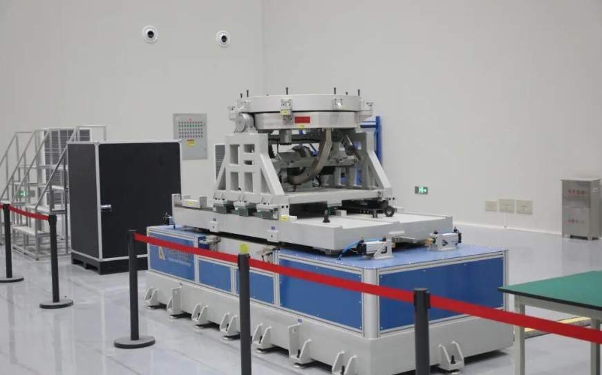 济钢卫星产业新突破！济南卫星总装基地完成验收交付，即将投产