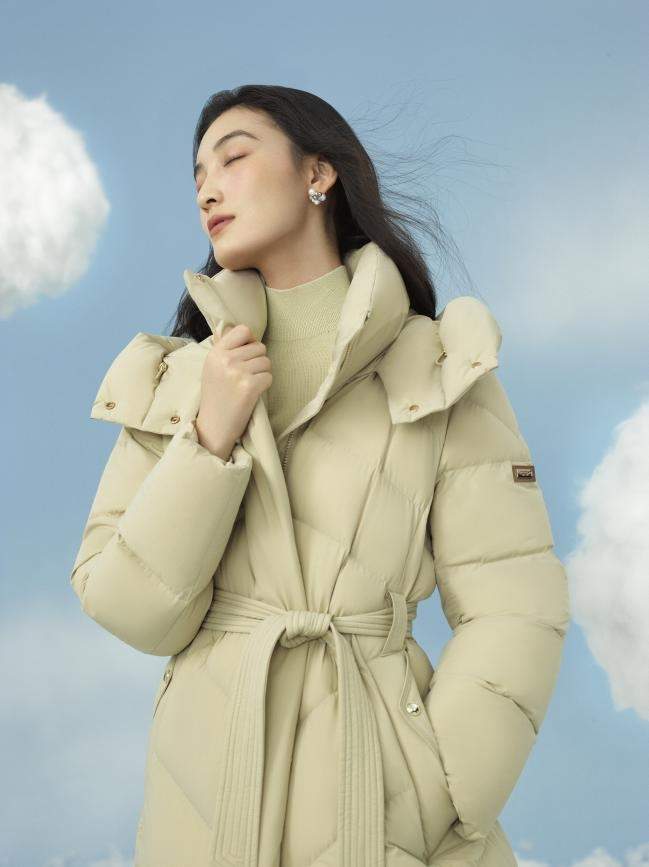 高品质羽绒服推荐：专业之选千仞岗，守护冬日温暖体验