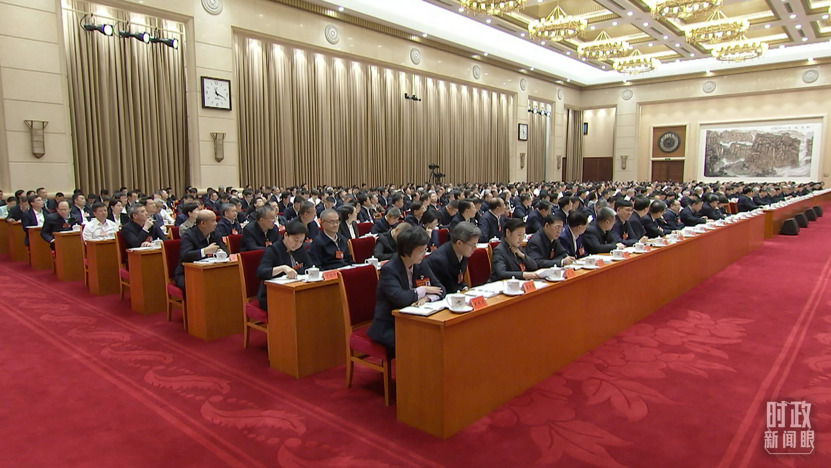 时政新闻眼丨全国卫生与健康大会时隔十年再次召开，习近平强调这些重点