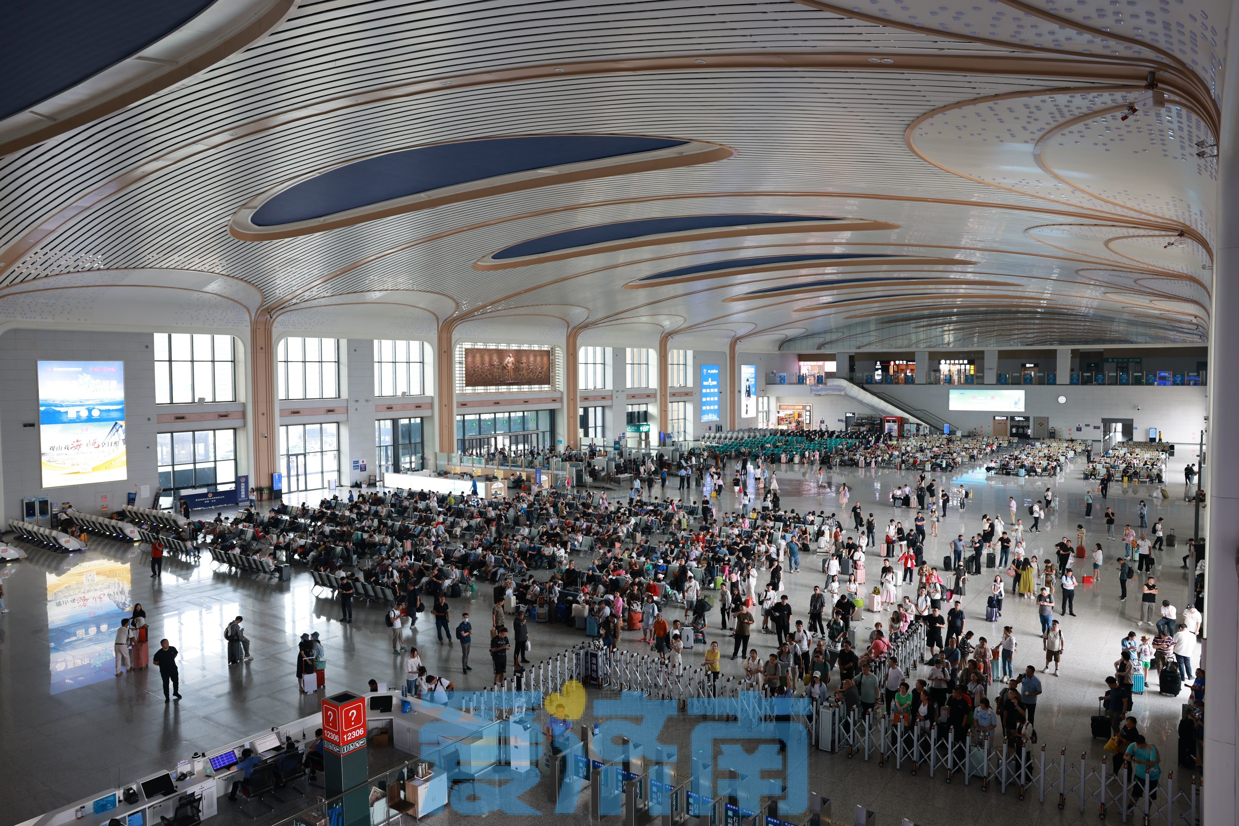 暑运启动!国铁济南局预计发送旅客4325万人