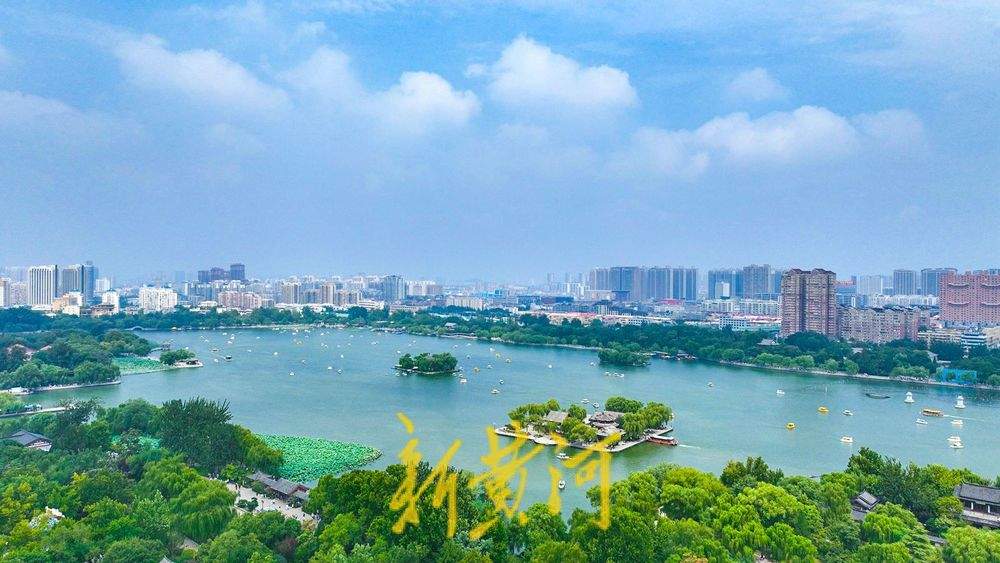一年四季 泉在济南丨秋风送爽巧云相伴 在济南，感受初秋的美好气息