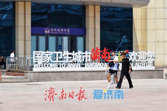 融媒·深调查丨当高铁座椅裹上“一次性新衣” “13000+”的本月爆品，卖的是“卫生焦虑”？