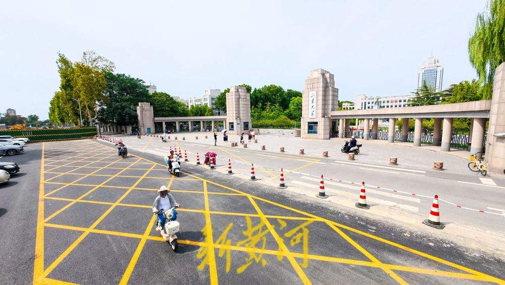 恢复通行！山大中心校区南门附近地铁6号线施工围挡已拆除