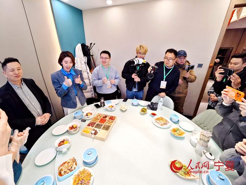 何以中国·越山向海踏千澜｜宁夏吴忠：一碗茶香里的文化传承