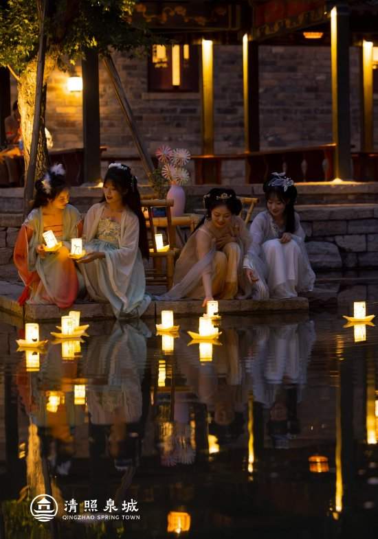 花火映泉·音律漫城——在清照泉城共赴藕花深处的夏天