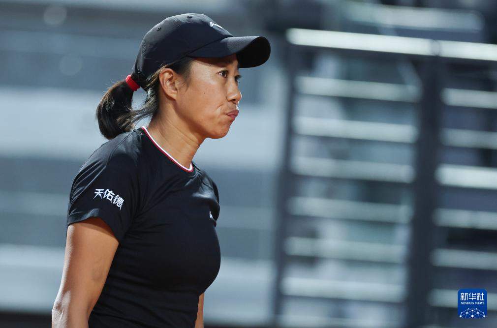 网球——WTA1000罗马站：张帅止步首轮