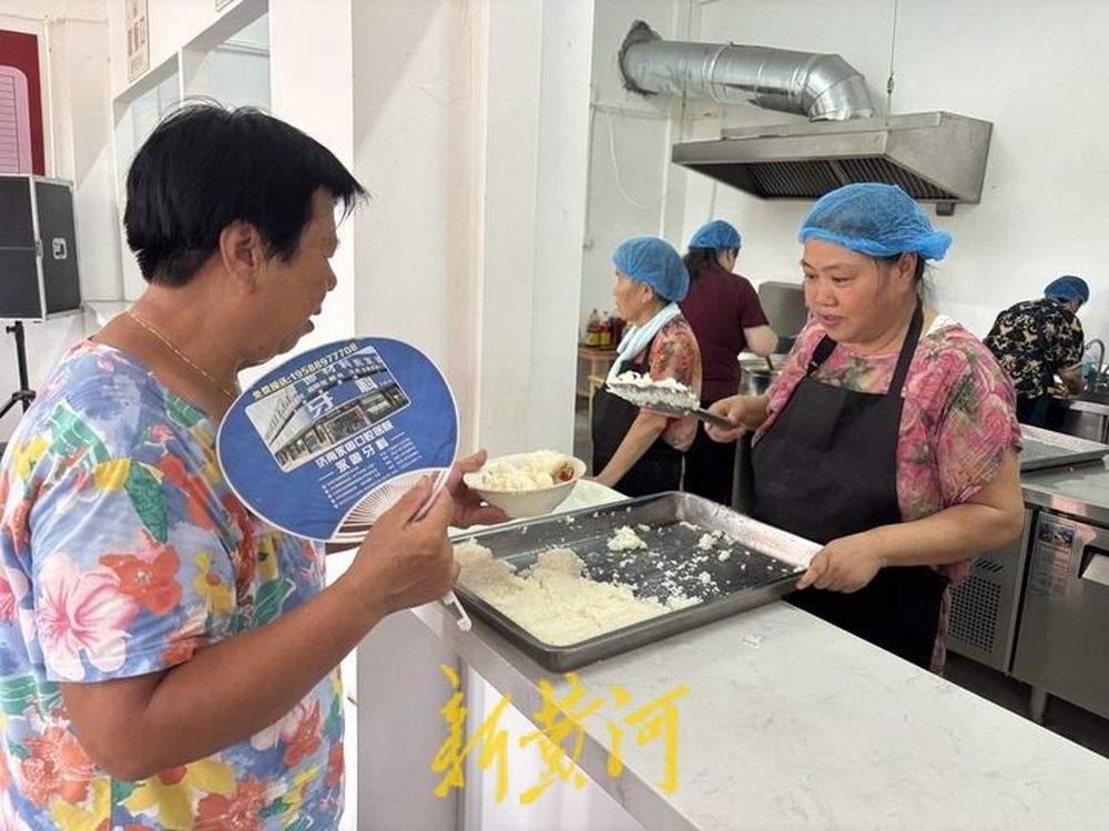 一天三顿免费吃 一周七天不重样！这里的乡村大食堂让老人享受“舌尖幸福”