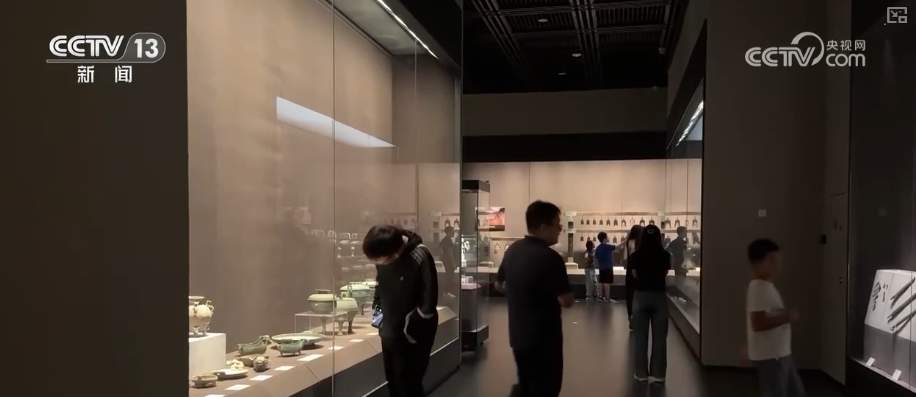 文博观展热潮不减暑期“加时” “科技+文博”让考古成果“活”起来