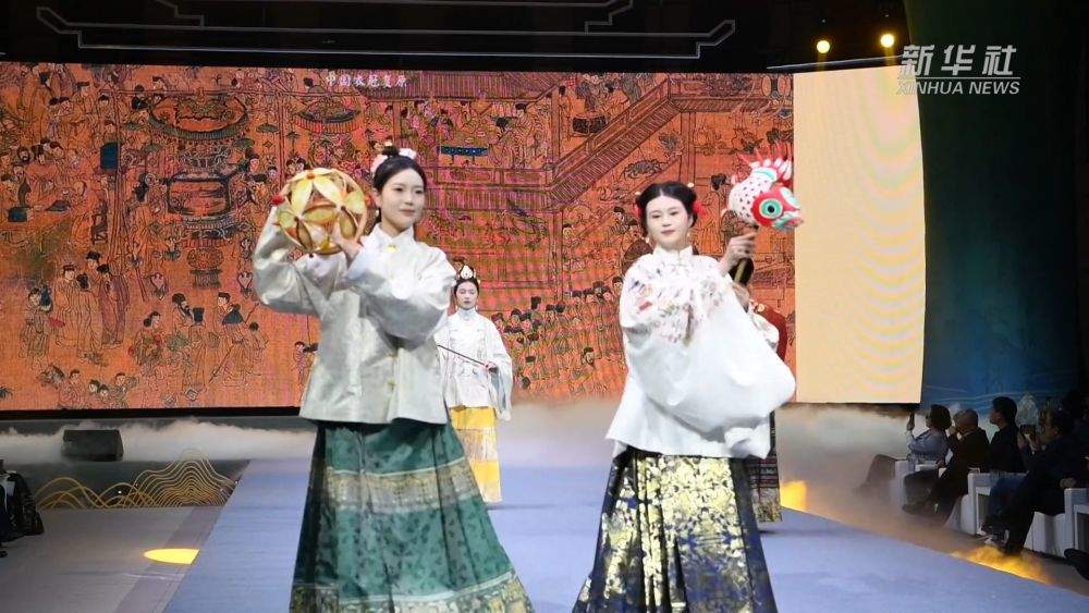 从“出圈”到“出海”：山东曹县汉服产业的新跨越