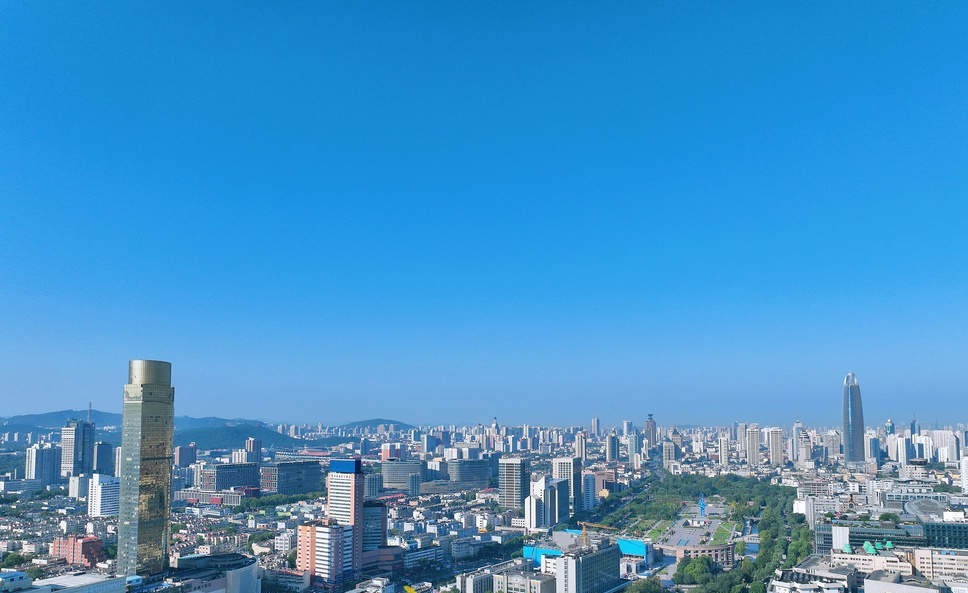 碧空如洗美如画！泉城的秋天颜值在线