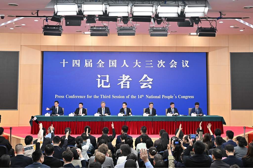 两会现场速递|以实招硬招推动经济持续回升向好——五部门主要负责人回应中国经济热点问题