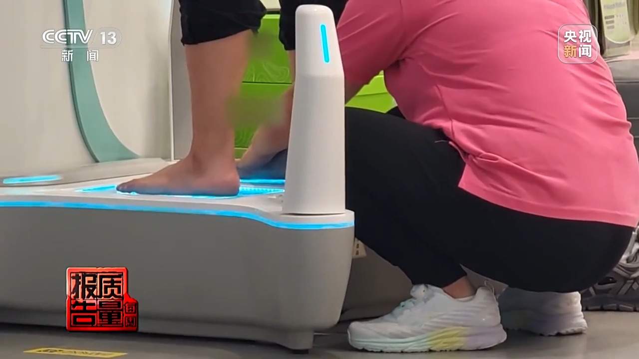 定价远超普通童鞋 “学步鞋”真的能矫正步态吗？