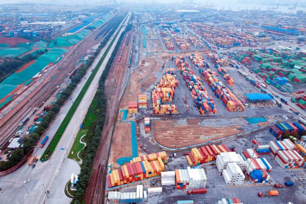 刷新生产纪录17项、生产高效68项!山东港口假期再创佳绩