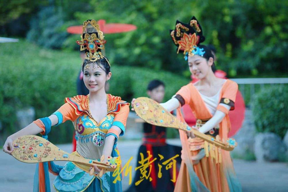 “超燃”国风快闪，与泉水叮咚交响