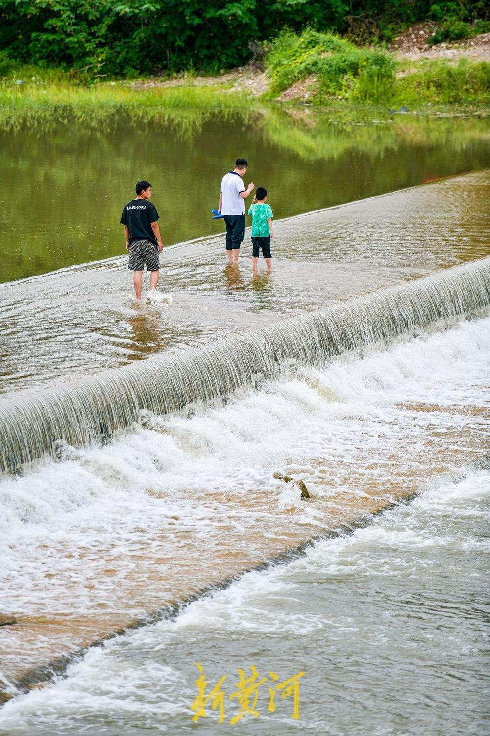 一年四季 泉在济南丨降雨补源，河道再现激流飞瀑