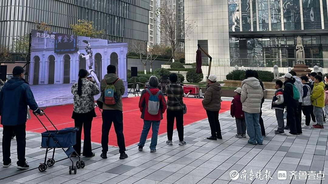 四天吸粉超两千人，北方首家“机器人超市”来济背后