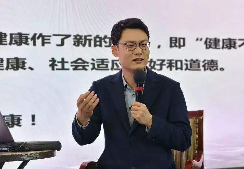 “拒绝上学”门诊,也在治家长的“病”