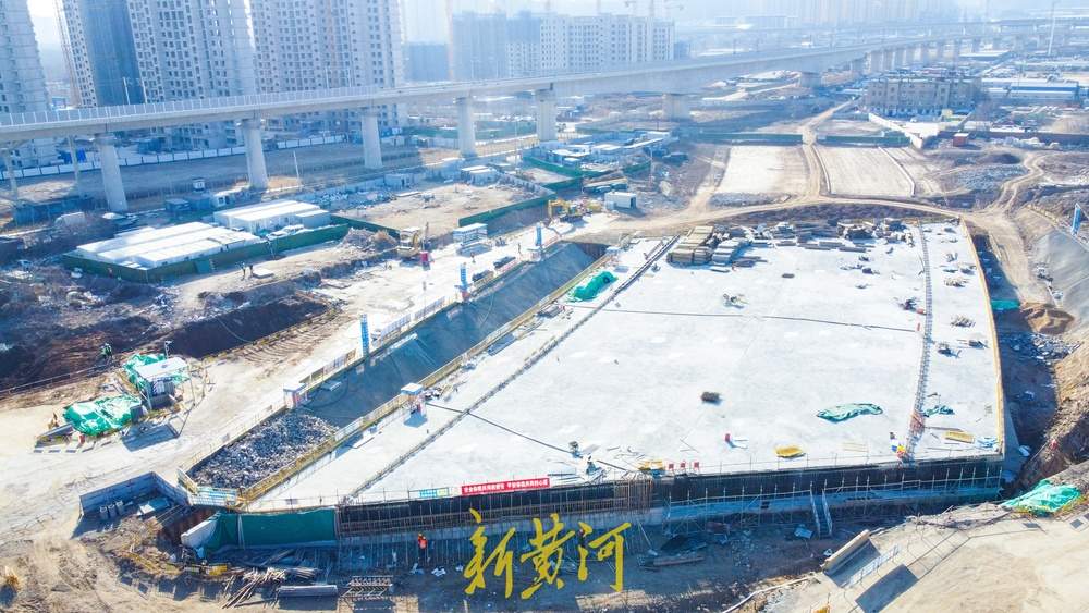 济南奥体西路北延施工，新建跨大辛河桥梁