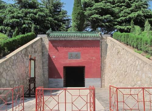 “鲁王之宝”正在省博展出 朱檀的“荒唐史”耐人寻味