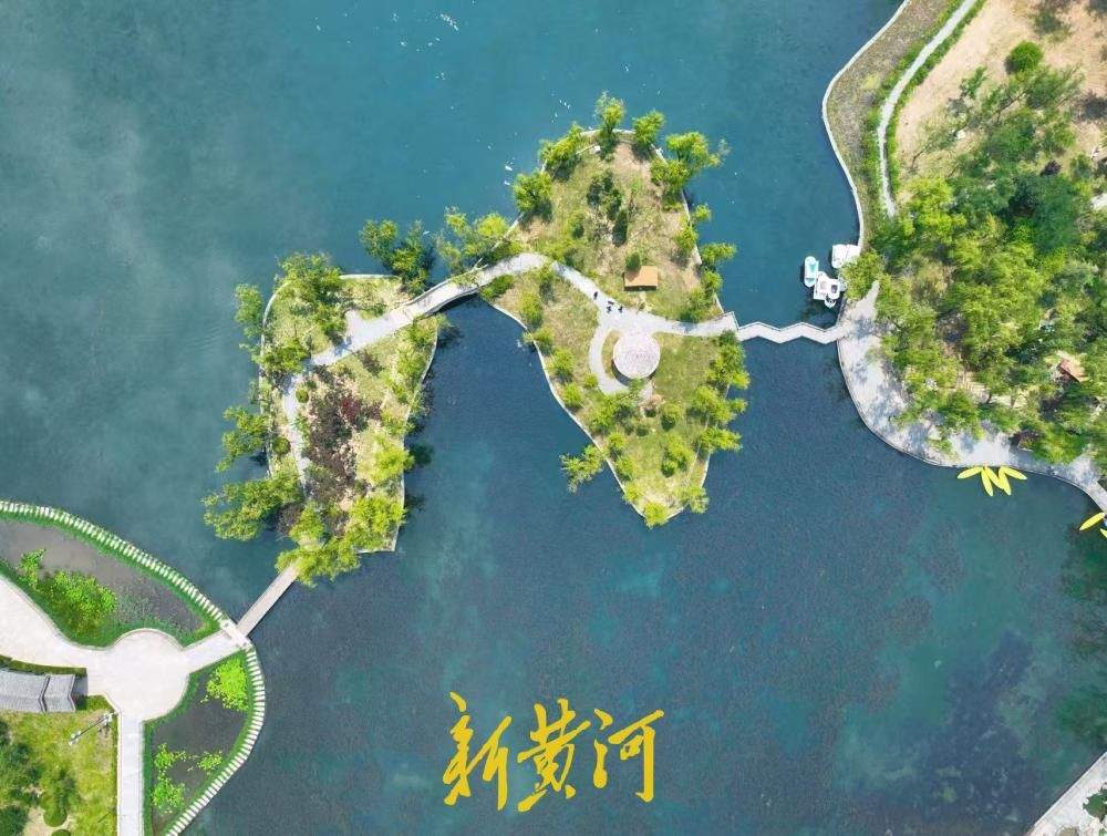 一年四季 泉在济南｜满目青翠漾清泉 夏日百脉泉公园引游人沉醉流连