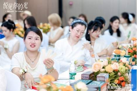 聚焦用户价值!英氏18周年盛典落幕,婴儿米粉标杆品牌再升级