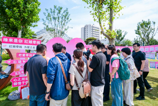 “ 荷风传礼润泉城 七夕弘德育新风”——济南市“我们的节日・七夕”  主题活动温情启幕