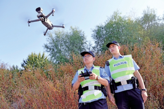 警徽闪耀母亲河——济南公安“生态警务”筑牢黄河安澜防线