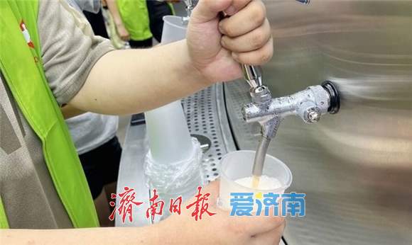 开业7天日销量平均为120万毫升！济南“啤酒交易所”掀起夜经济新浪潮