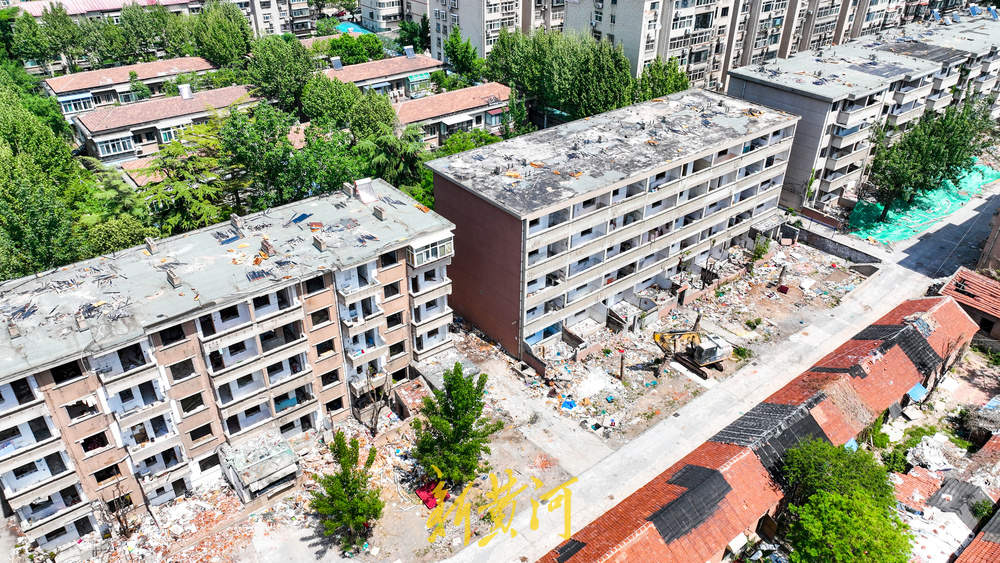 济南东郊饭店最后一座老楼谢幕 解放路北侧旧城改造进入新阶段