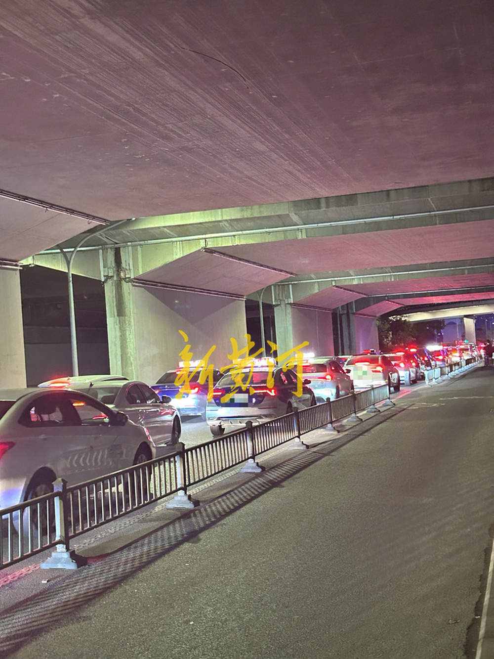 放开网约车电子围栏限制，济南西站出租车落客问题迎解决方案