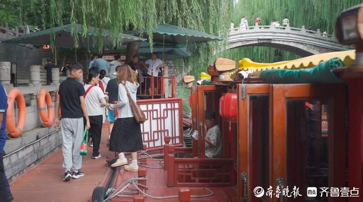 护城河开船工：虽没成航海家，船长梦却实现了