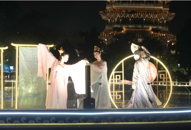 “遇见明湖·画船演艺”全新升级与济南的美好夜晚不期而遇