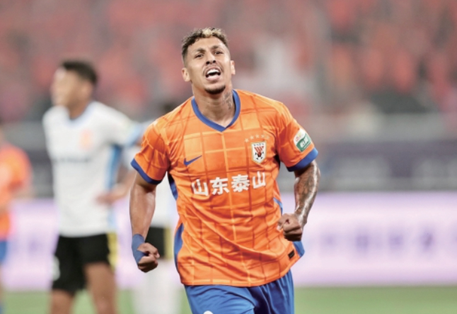 泰山队2：2战平青岛海牛 一场鏖战，各取一分