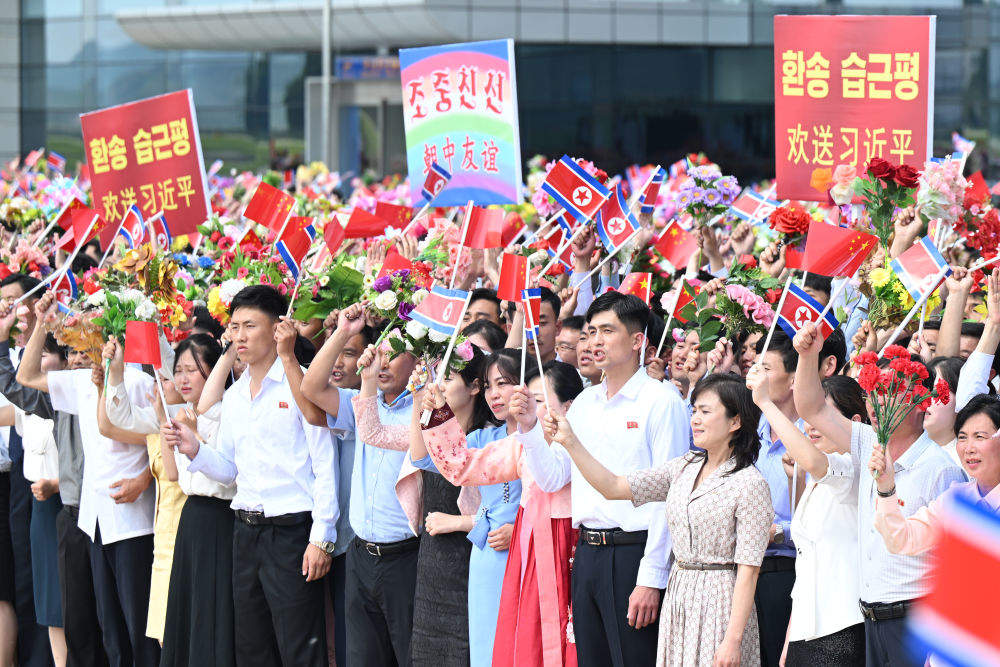 高清大图｜金正恩为习近平举行欢送仪式