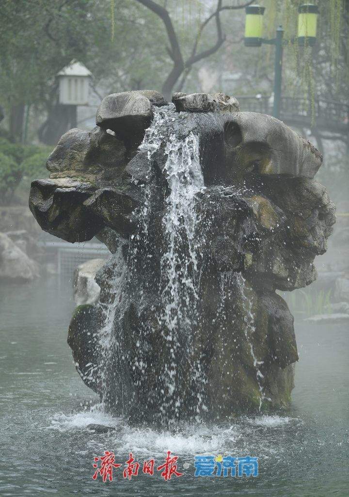 持续喷涌近200天，济南月牙泉生机勃勃迎元宵佳节